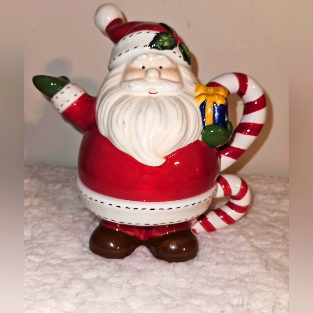 Christmas Santa ceramic teapot for one. 🎅 🫖 ☕️
